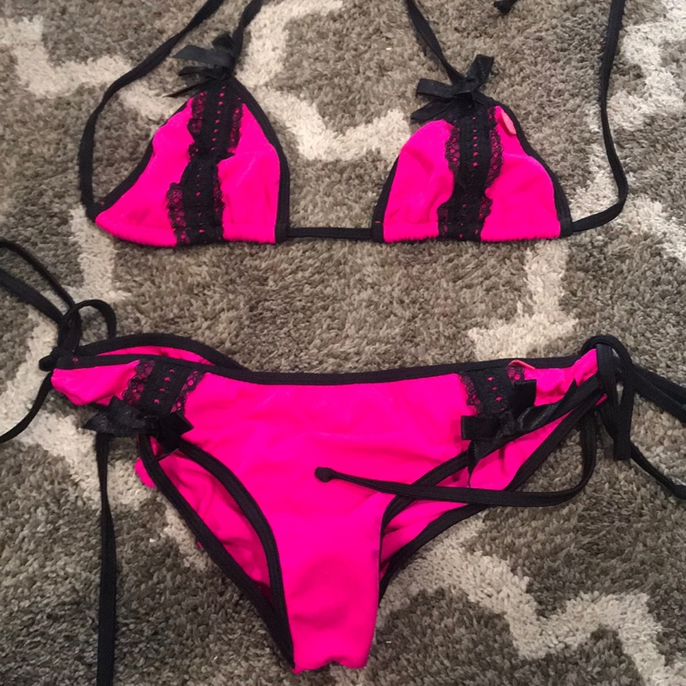 Bathing suit